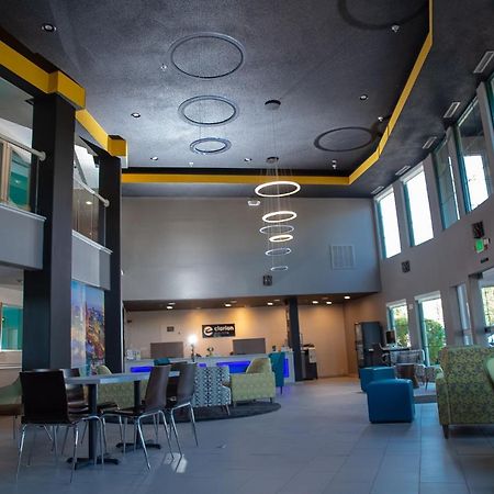 Clarion Pointe Indianapolis Airport Hotel Plainfield Exterior photo