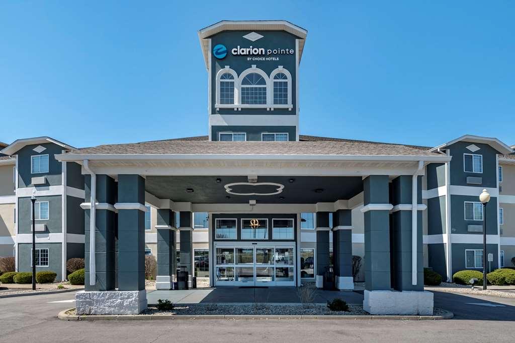 Clarion Pointe Indianapolis Airport Hotel Plainfield Exterior photo