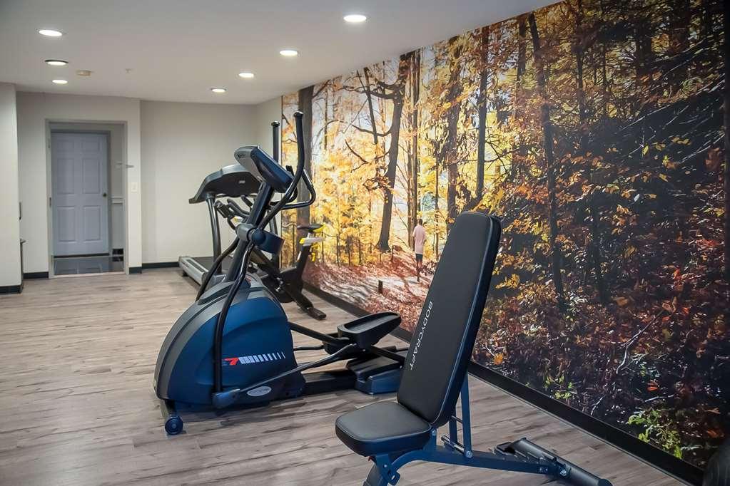 Clarion Pointe Indianapolis Airport Hotel Plainfield Facilities photo